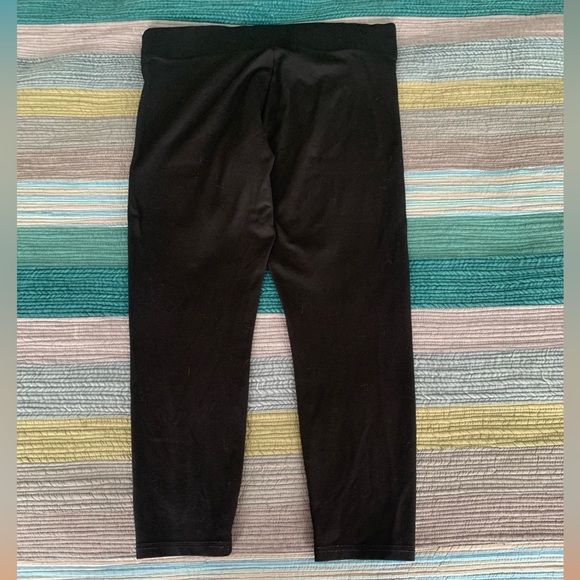 Black Loft cropped leggings, size large, VGUC like new - Picture 3 of 3